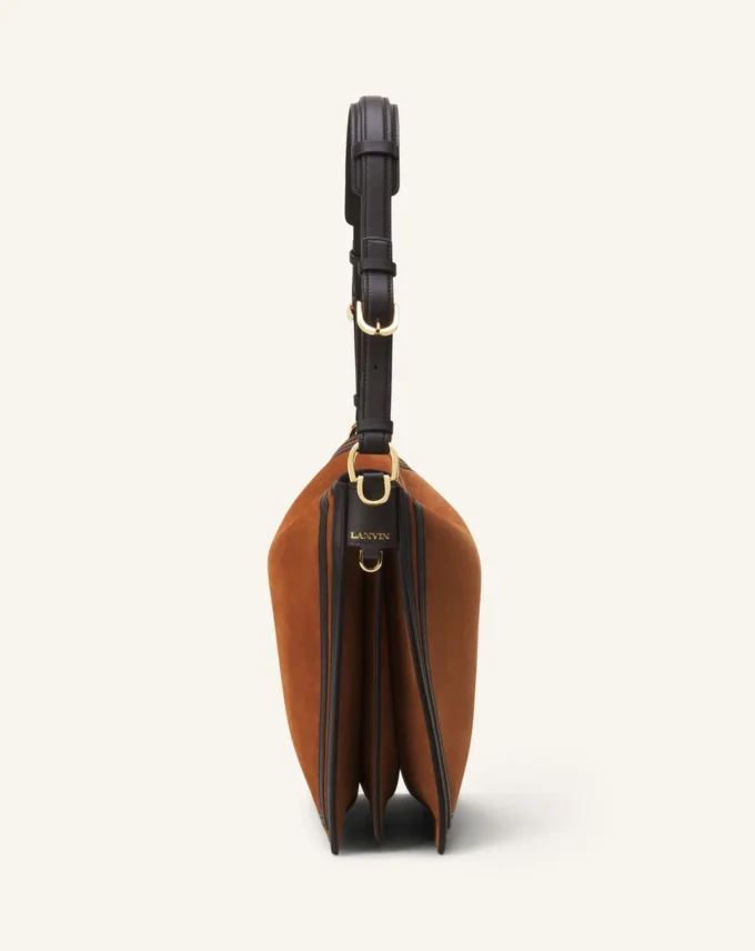 Asymmetrische Tasche „Compagnon” aus Wildleder Asymmetrische Tasche „Compagnon” aus Wildleder