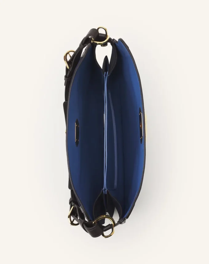 Asymmetrische Tasche „Compagnon” aus Wildleder Asymmetrische Tasche „Compagnon” aus Wildleder