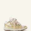Curb Metallic-Ledersneaker mit Mesh-Schnürsenkeln Curb Metallic-Ledersneaker mit Mesh-Schnürsenkeln