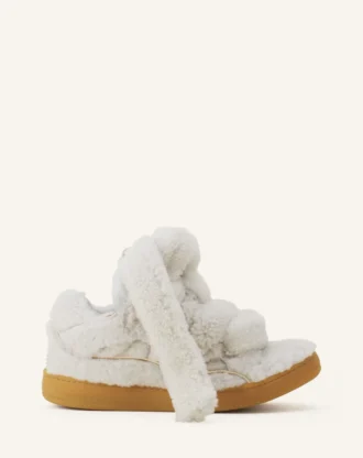 Curb Sneakers aus Lammfell