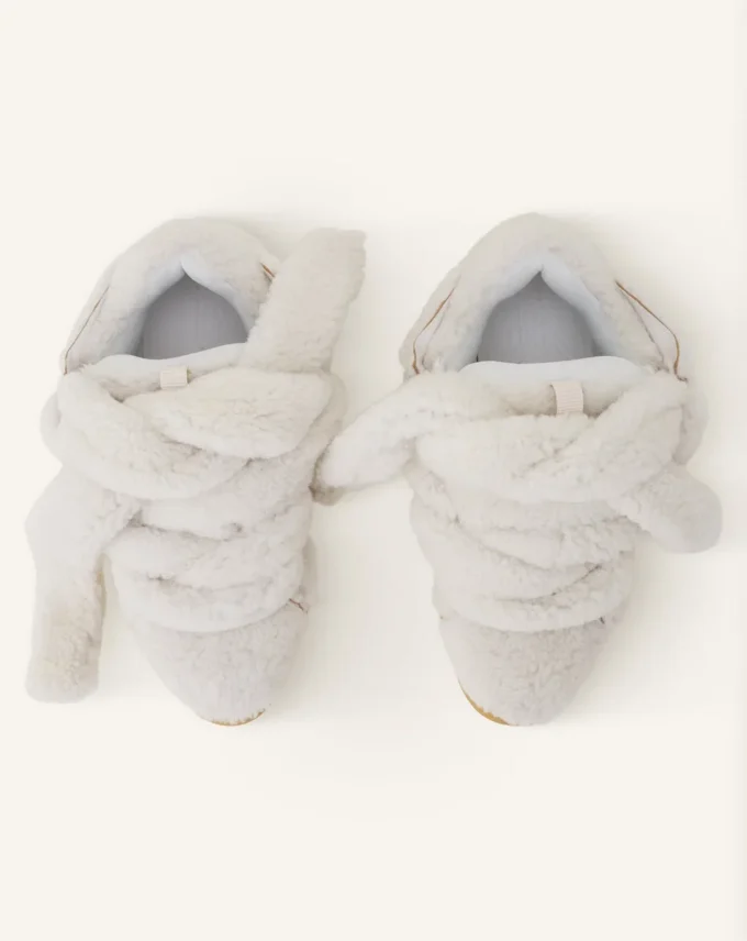 Curb Sneakers aus Lammfell Curb Sneakers aus Lammfell