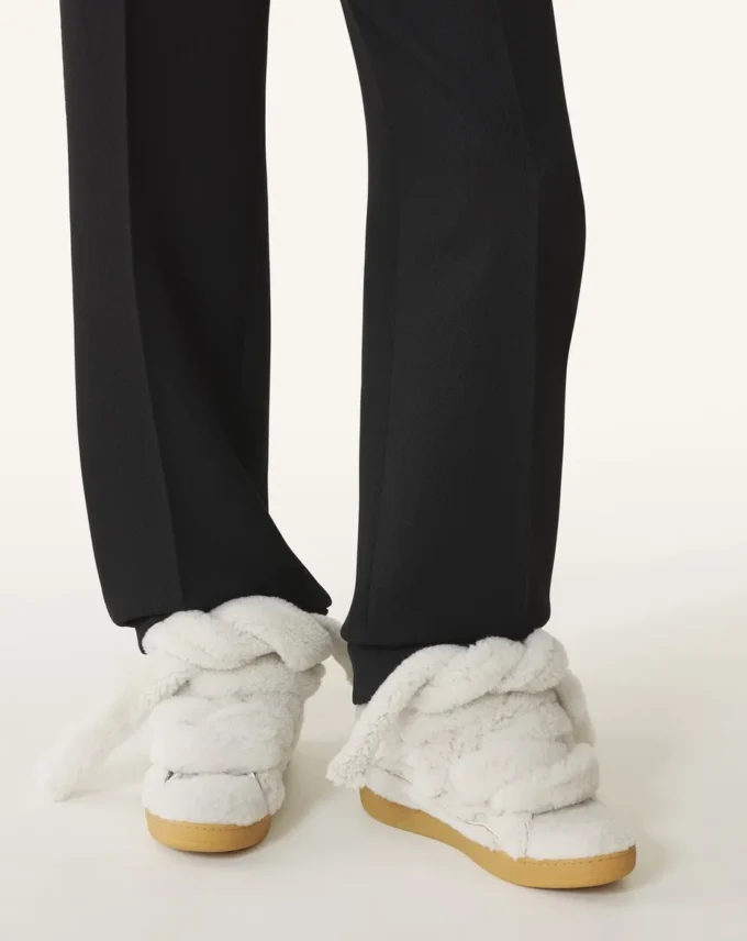 Curb Sneakers aus Lammfell Curb Sneakers aus Lammfell