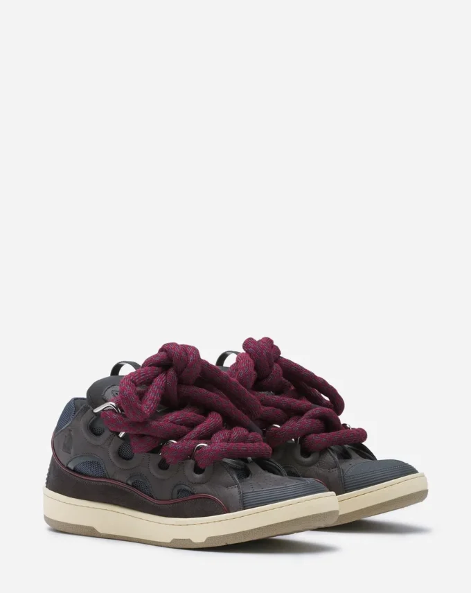 Curb Sneakers aus Leder mit Schlangenleder-Schnürsenkeln Curb Sneakers aus Leder mit Schlangenleder-Schnürsenkeln
