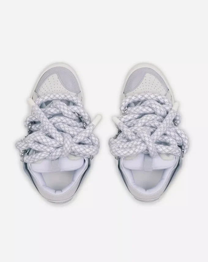 Curb Sneakers aus Leder mit Schlangenleder-Schnürsenkeln