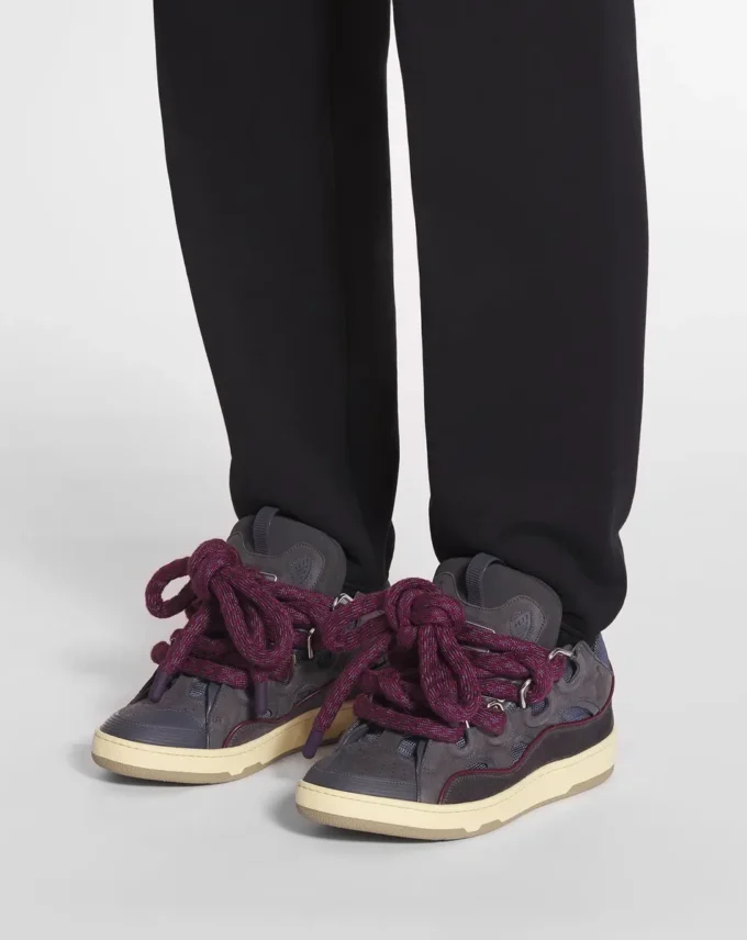 Curb Sneakers aus Leder mit Schlangenleder-Schnürsenkeln Curb Sneakers aus Leder mit Schlangenleder-Schnürsenkeln