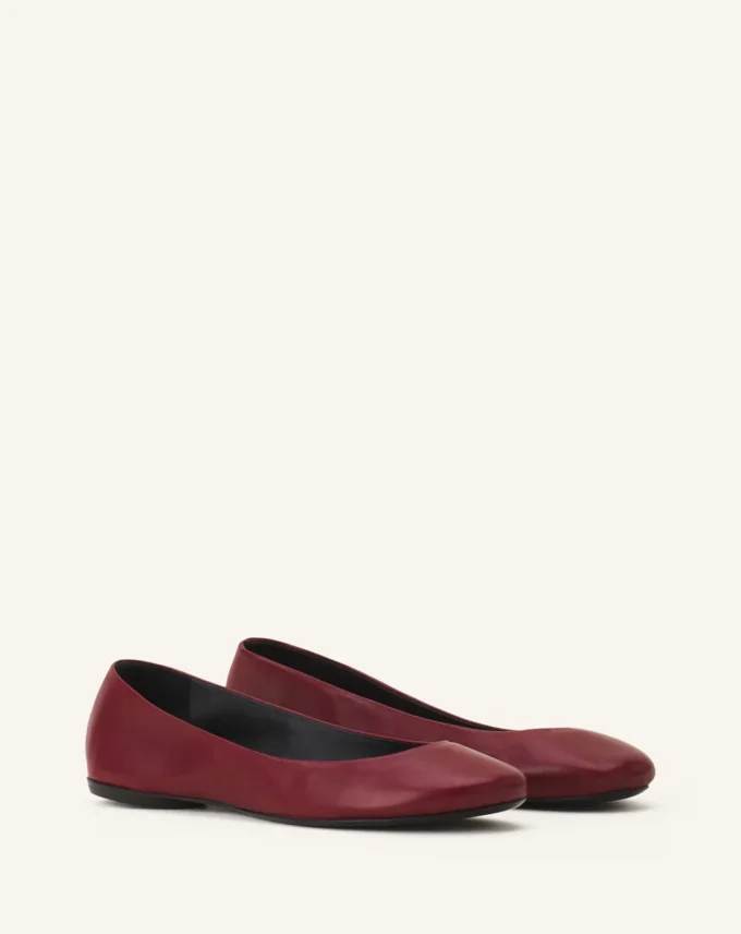 Die Ballerina-Ballerinas aus Leder