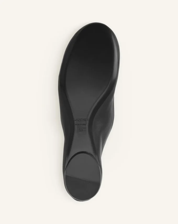 Die Ballerina-Ballerinas aus Leder Die Ballerina-Ballerinas aus Leder