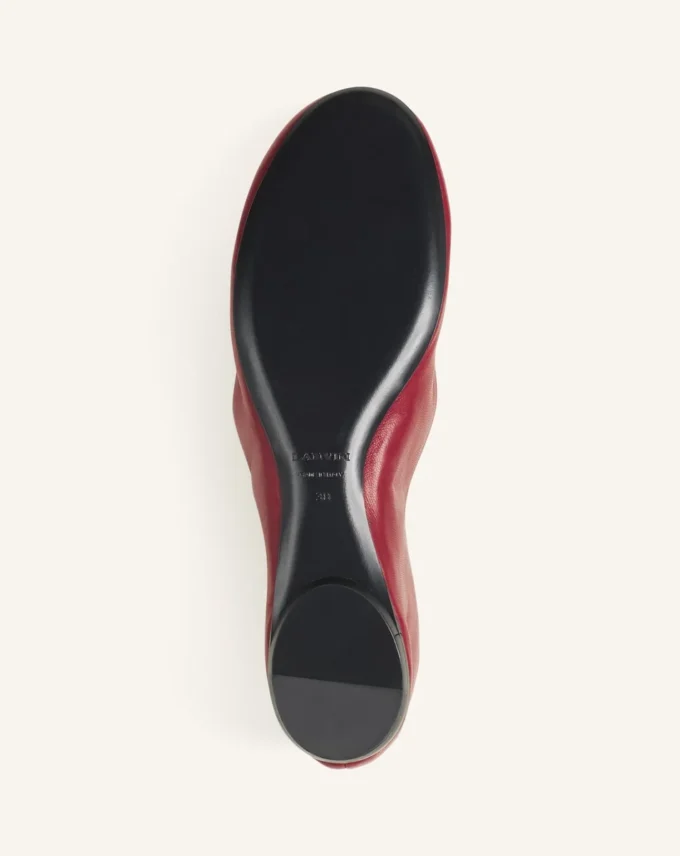 Die Ballerina-Ballerinas aus Leder