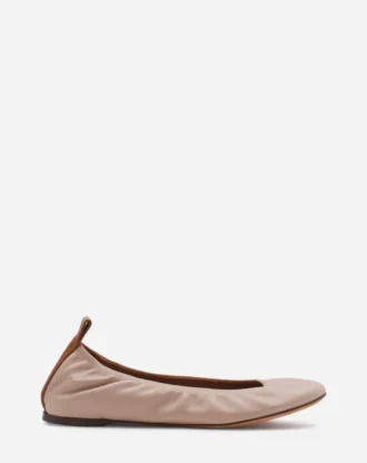 Die flache Ballerina aus Leder