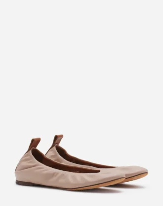 Die flache Ballerina aus Leder