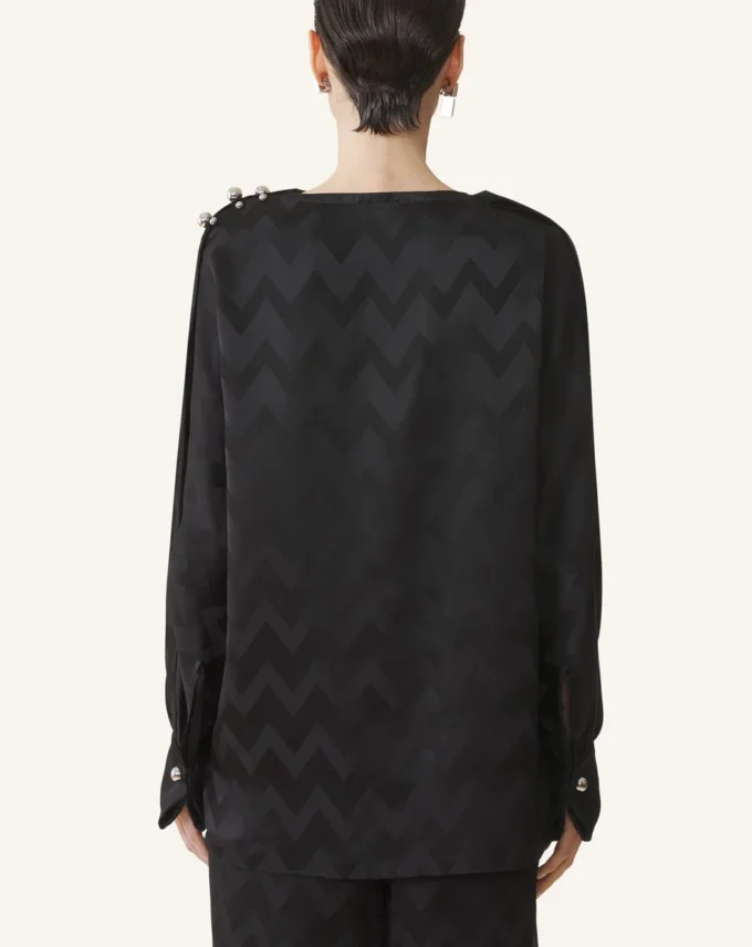 Fließendes Oberteil aus Jacquard-Viskose Fließendes Oberteil aus Jacquard-Viskose