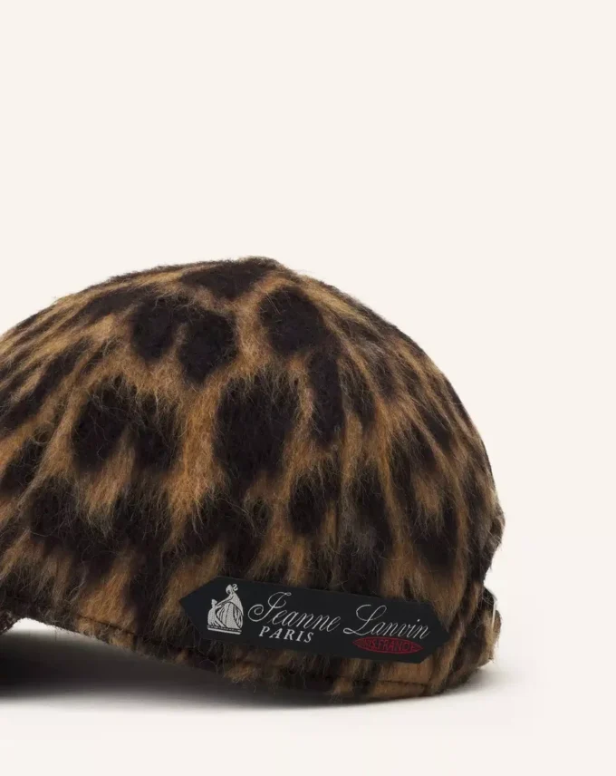 Kappe mit Leopardenmuster