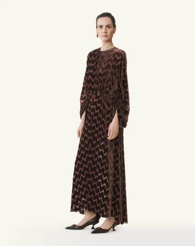 Kleid aus Devoré-Samt