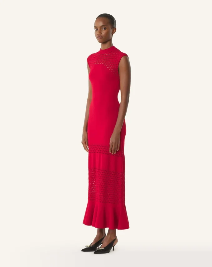 Kleid mit Spitzendetails aus Viskose Kleid mit Spitzendetails aus Viskose