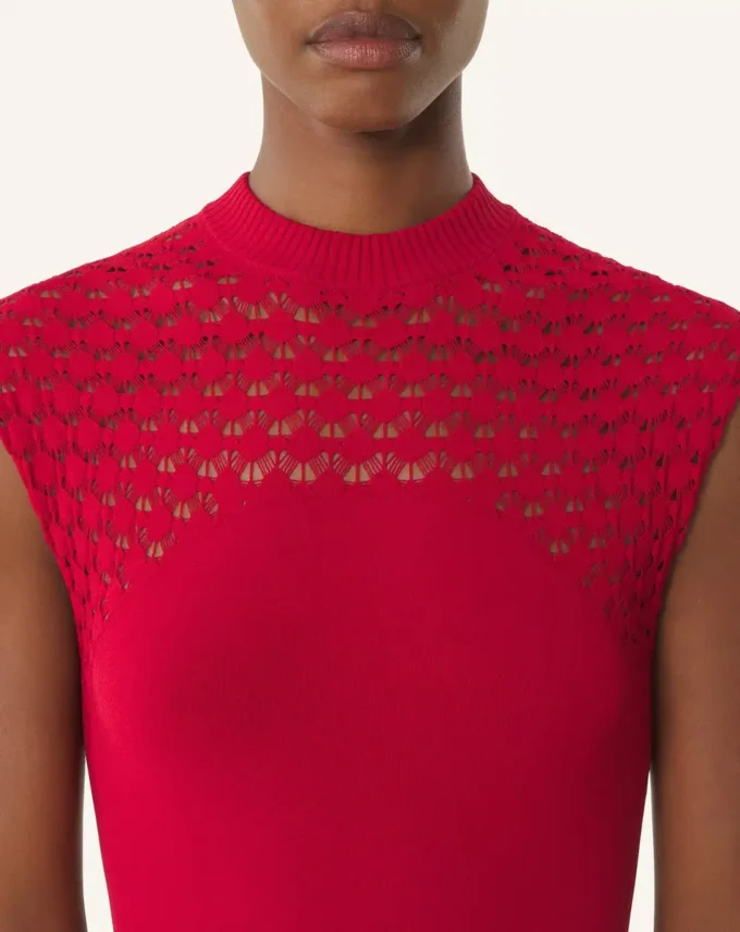 Kleid mit Spitzendetails aus Viskose Kleid mit Spitzendetails aus Viskose