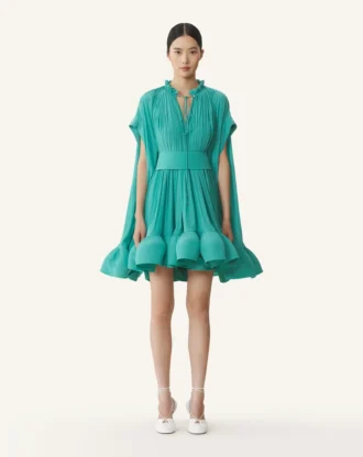 Kurzes Charmeuse-Kleid