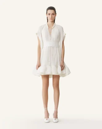Kurzes Charmeuse-Kleid