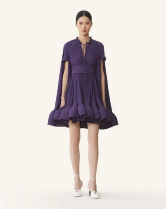 Kurzes Charmeuse-Kleid