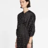 Langes besticktes Kleid