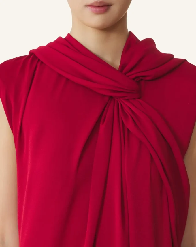 Langes geknotetes Kleid aus Satin