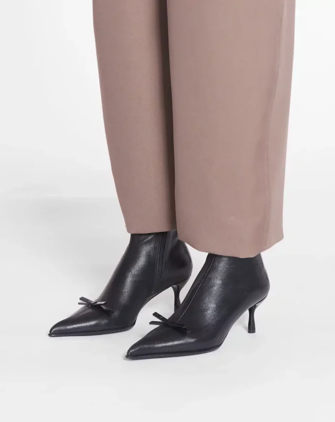 Lanvin Bow Ankle Boots aus Leder Lanvin Bow Ankle Boots aus Leder