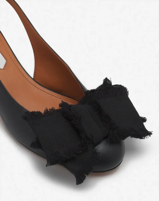 Leder-Slingback-Ballerina mit Absatz Leder-Slingback-Ballerina mit Absatz