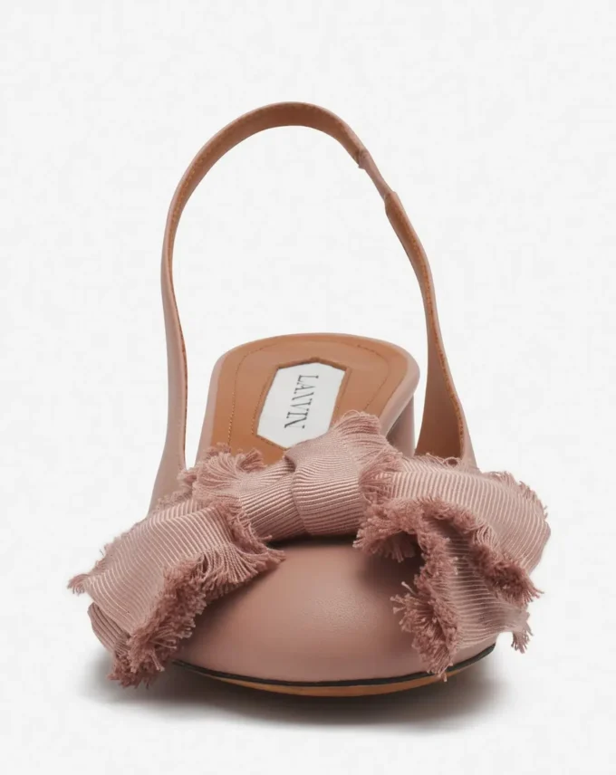 Leder-Slingback-Ballerina mit Absatz Leder-Slingback-Ballerina mit Absatz