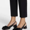 Leder-Slingback-Ballerina mit Absatz Leder-Slingback-Ballerina mit Absatz