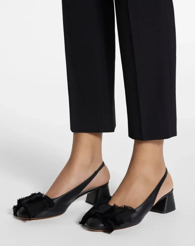 Leder-Slingback-Ballerina mit Absatz Leder-Slingback-Ballerina mit Absatz