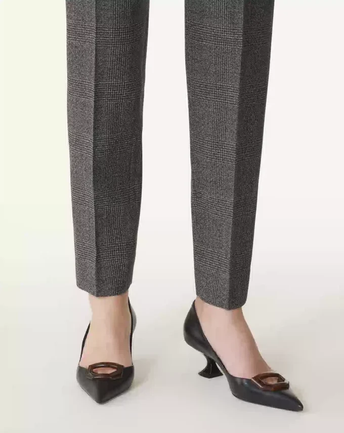 Lederpumps „Midnight Step” mit Schnalle