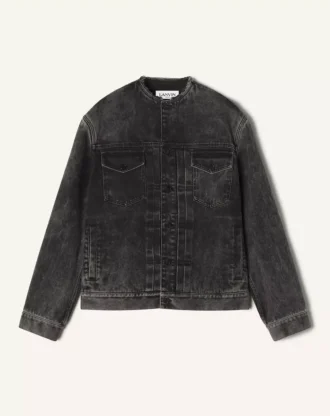 Lockere, gewaschene Jeansjacke
