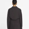 Maßgeschneiderte Jacke aus Wolle und Viskose Maßgeschneiderte Jacke aus Wolle und Viskose