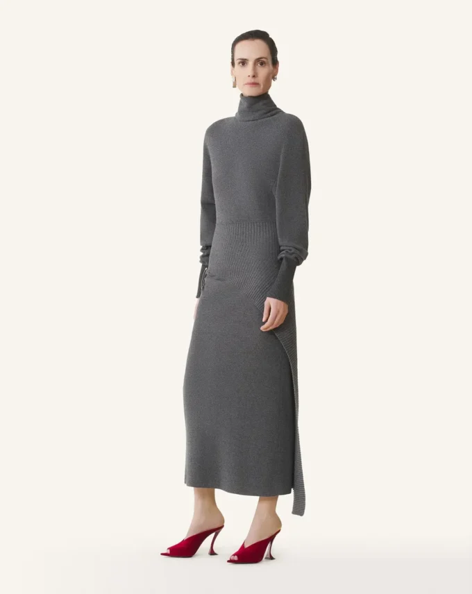 Midi-Kleid aus Wolle und Kaschmir