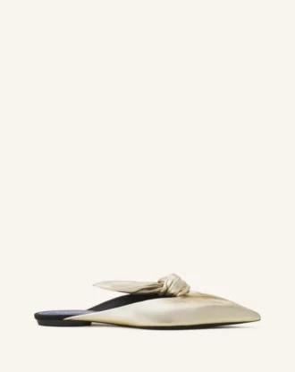 Midnight Step Bow Mule aus Metallic-Leder