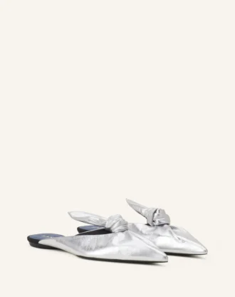 Midnight Step Bow Mule aus Metallic-Leder