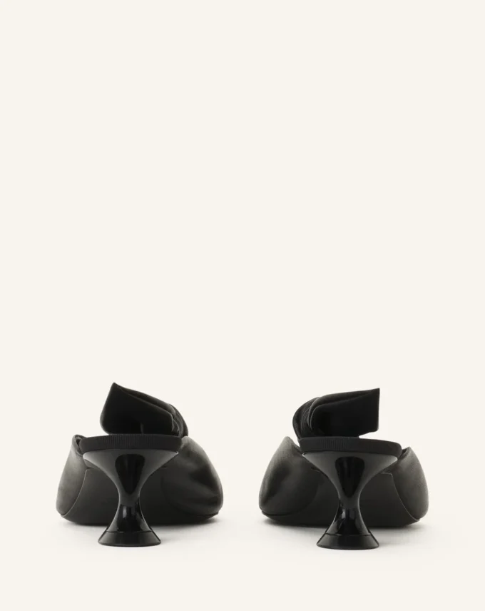 Midnight Step Leder-Pantolette mit Absatz und Schleife Midnight Step Leder-Pantolette mit Absatz und Schleife