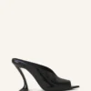 Midnight Step Mule aus Lackleder Midnight Step Mule aus Lackleder