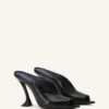 Midnight Step Mule aus Lackleder Midnight Step Mule aus Lackleder