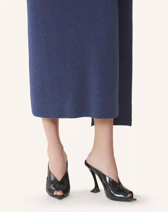 Midnight Step Mule aus Lackleder Midnight Step Mule aus Lackleder