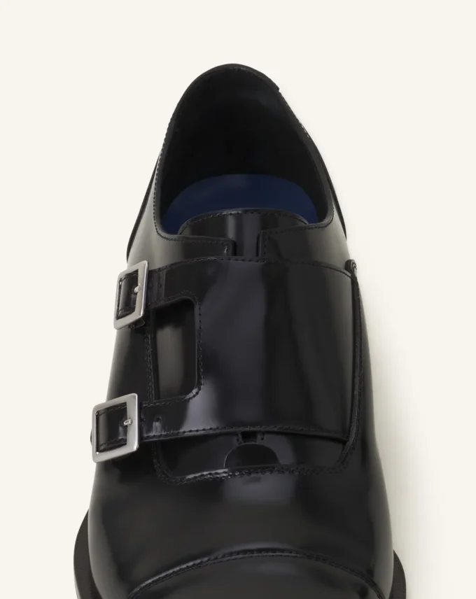 Monk-Schuhe aus glänzendem Leder Monk-Schuhe aus glänzendem Leder