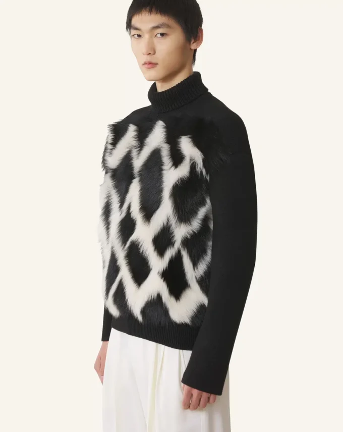 Rollkragenpullover aus Wolle und Leder mit Intarsien