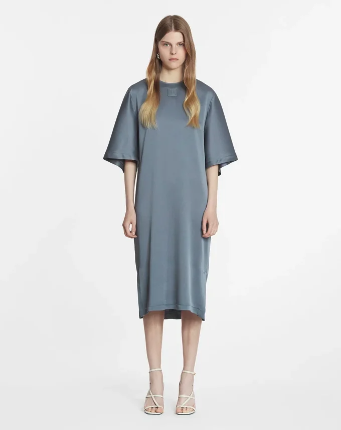 Satin-T-Shirt-Kleid