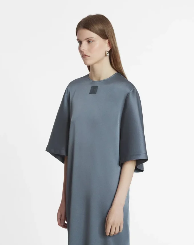 Satin-T-Shirt-Kleid