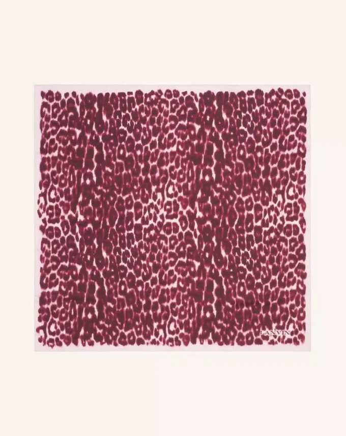Seidenschal mit Leopardenmuster