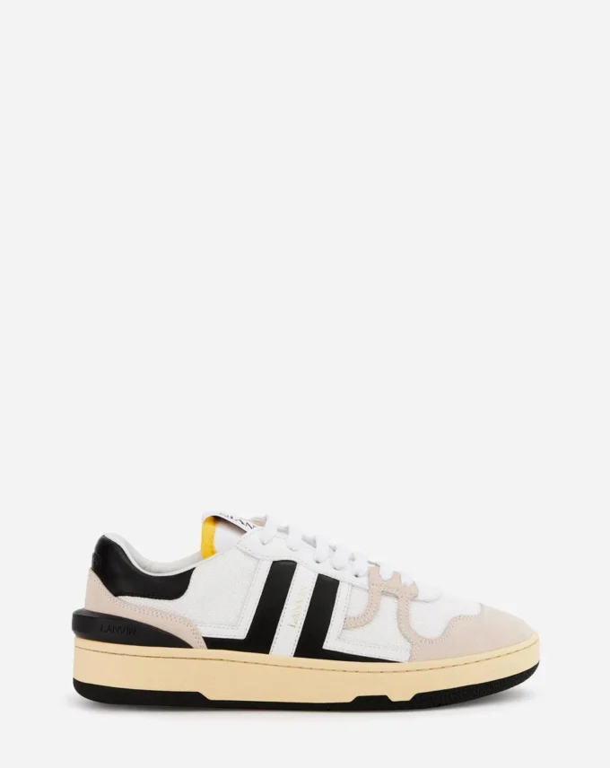 Sneaker aus Mesh in Lehmfarbe