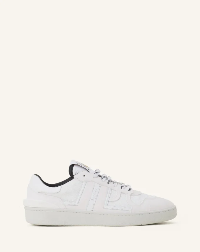 Sneaker aus Mesh in Lehmfarbe