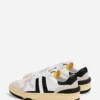 Sneaker aus Mesh in Lehmfarbe