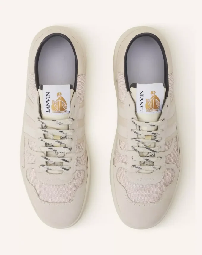Sneaker aus Mesh in Lehmfarbe