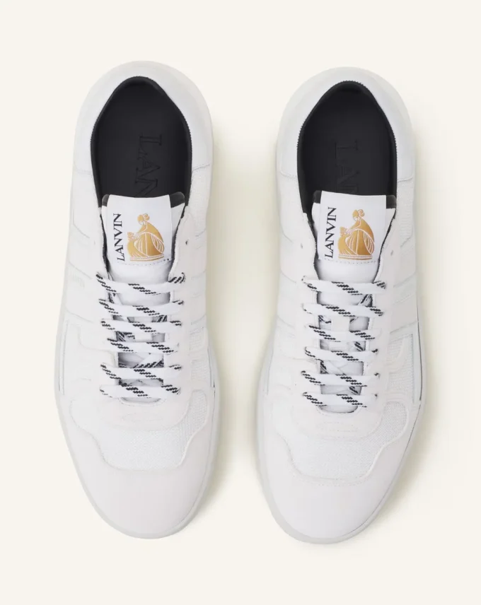 Sneaker aus Mesh in Lehmfarbe