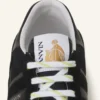 Sneaker aus Mesh in Lehmfarbe